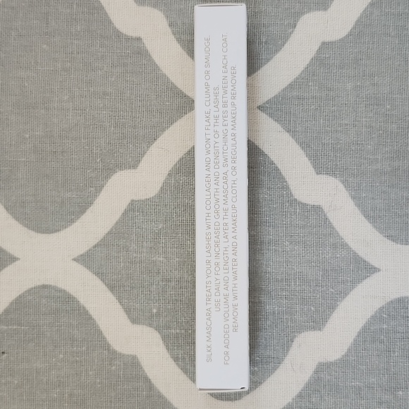 Flekk Silkk Mascara with Collagen - Picture 10 of 14